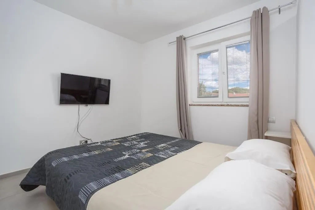 Family Village Apartment Vrh  Croatia
